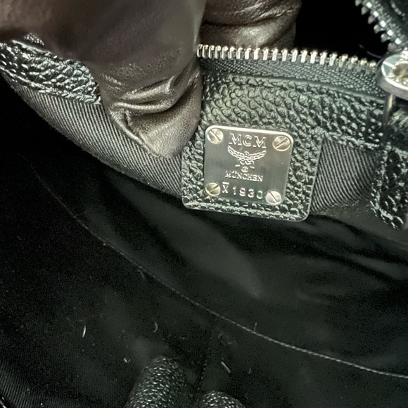 NWOT MCM DOCUMENT SAC 2 WAY - Picture 11 of 16